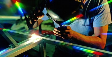 Estudia en la universidad Mecánica Industrial