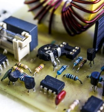 Estudiar en la universidad Tecnología Superior en Electromecánica