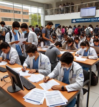 Becas para estudiar medicina en Ecuador
